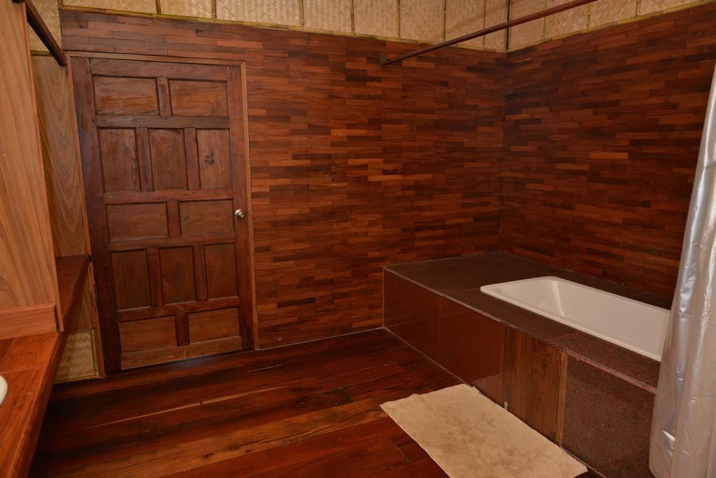 Boutique Raft Resort, River Kwai Sai Yok Room photo