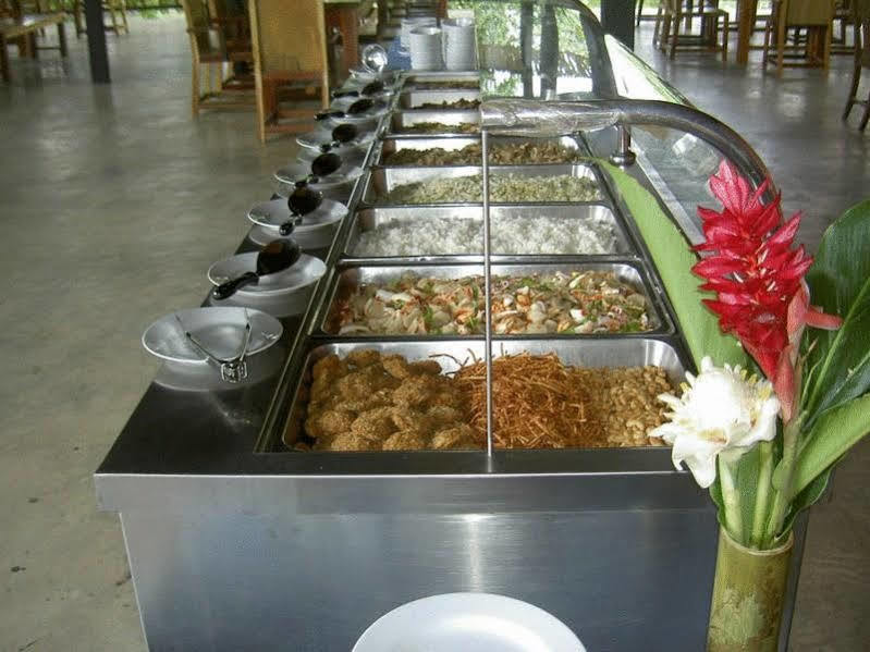 Boutique Raft Resort, River Kwai Sai Yok Exterior photo