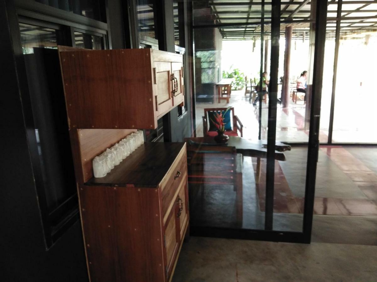 Boutique Raft Resort, River Kwai Sai Yok Exterior photo